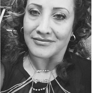 Meet your Posher, Roxana